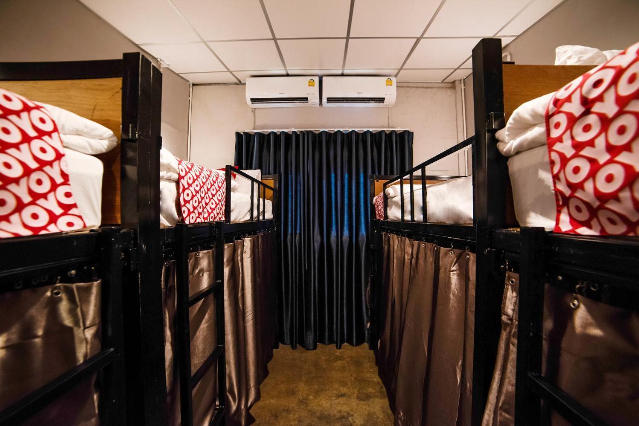 Oyo 480 Lemon Siam Hostel Bangkok Buitenkant foto