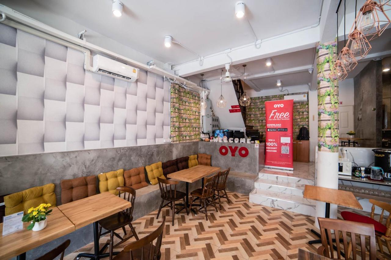 Oyo 480 Lemon Siam Hostel Bangkok Buitenkant foto