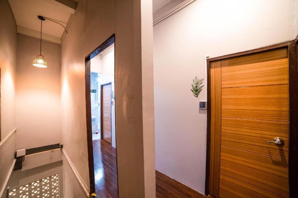 Oyo 480 Lemon Siam Hostel Bangkok Buitenkant foto