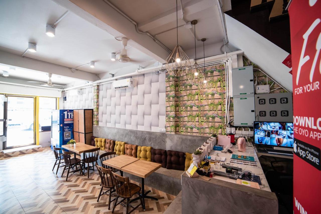 Oyo 480 Lemon Siam Hostel Bangkok Buitenkant foto