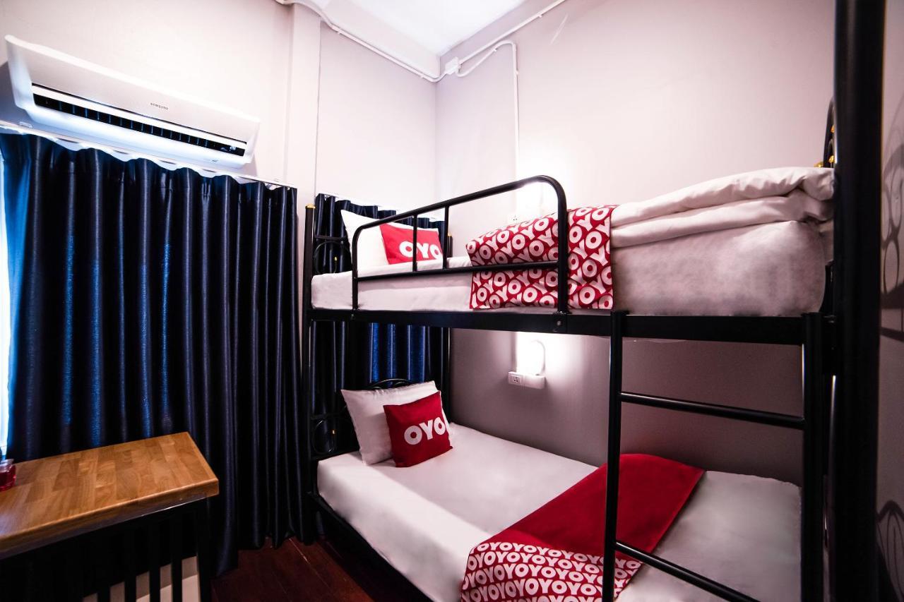 Oyo 480 Lemon Siam Hostel Bangkok Buitenkant foto