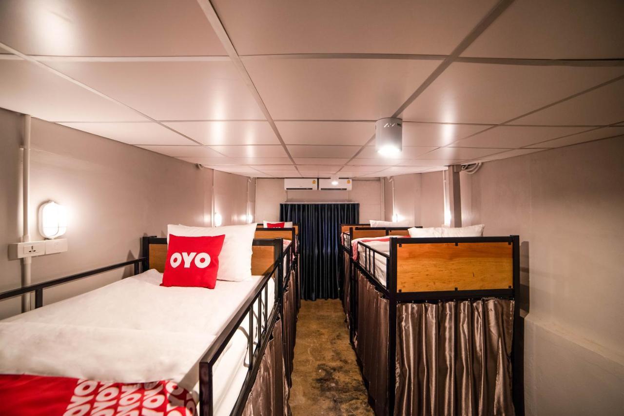 Oyo 480 Lemon Siam Hostel Bangkok Buitenkant foto